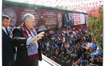 Başbakan Binali Yıldırım, Trabzon’da halka hitap etti