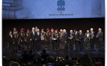 Başbakan Binali Yıldırım, “Yaşayan İnsan Hazineleri” Ödül Töreni’nde konuştu