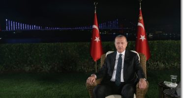 Cumhurbaşkanı Erdoğan, sosyal medya ve televizyon ortak yayınına katıldı